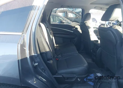 2018 Acura Mdx z USA, uszkodzony, nr VIN 5J8YD3H32JL003619